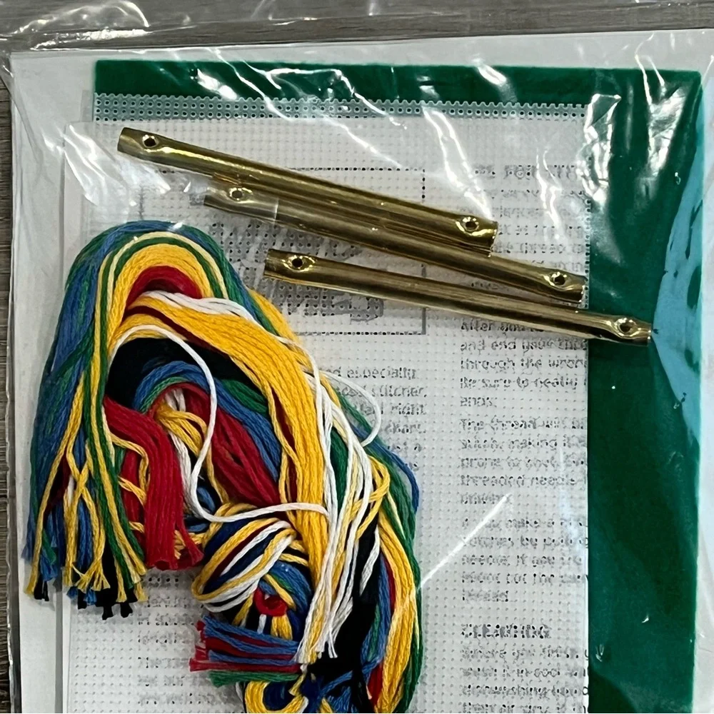 NWT Dimensions Wind Chimes Merry Penguin Counted Cross Stitch Kit - Picture 12 of 13